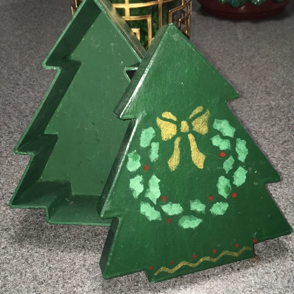 Christmas 🎄 Box 📦 - Picture 2 of 2